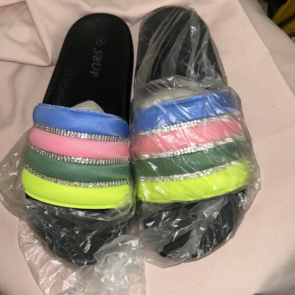 DD Lucita Slides New Size 9 Black